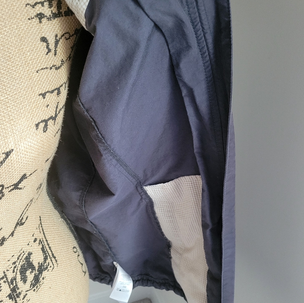 Columbia Lightweight Jacket - Picture 6 of 11